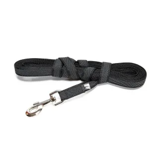 Lesa antiderapanta cu maner, neagra, utilizare indelungata, lungime 5 m, pentru caini cu greutate de pana la 50 kg